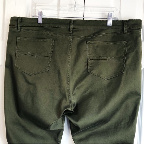 New York & Co. Soho Olive Green Crosby Slim Leg Ankle Jeans - Picture 13 of 14